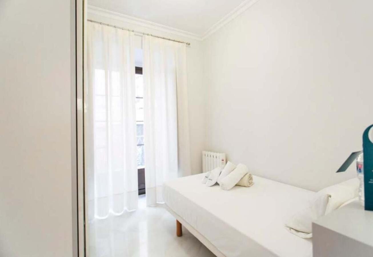 Minimalism And Modern- 2Bd 1Bth- Las Setas Siviglia Esterno foto