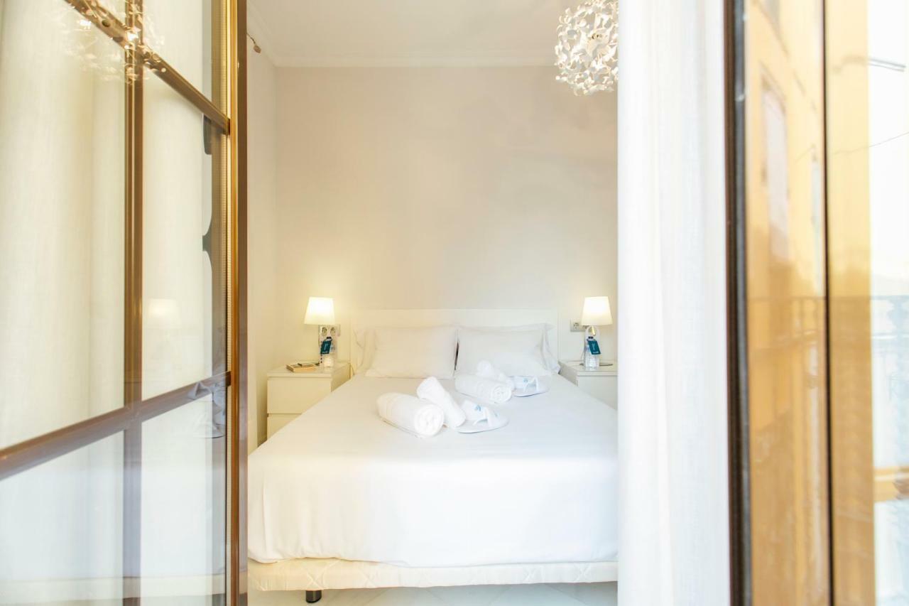 Minimalism And Modern- 2Bd 1Bth- Las Setas Siviglia Esterno foto